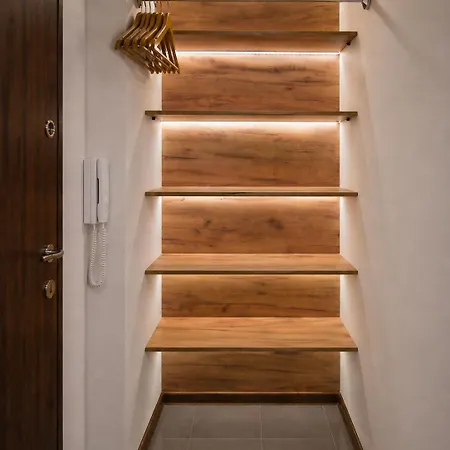 Irena Lux Family Centrum - Free Parking, Netflix Cinema, 2 Queen Beds Apartmán Vratislav